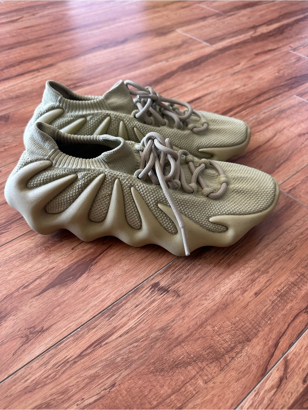 Authentic Adidas Yeezy Boost 350 V2 “Desert Sage” (style FX9035)